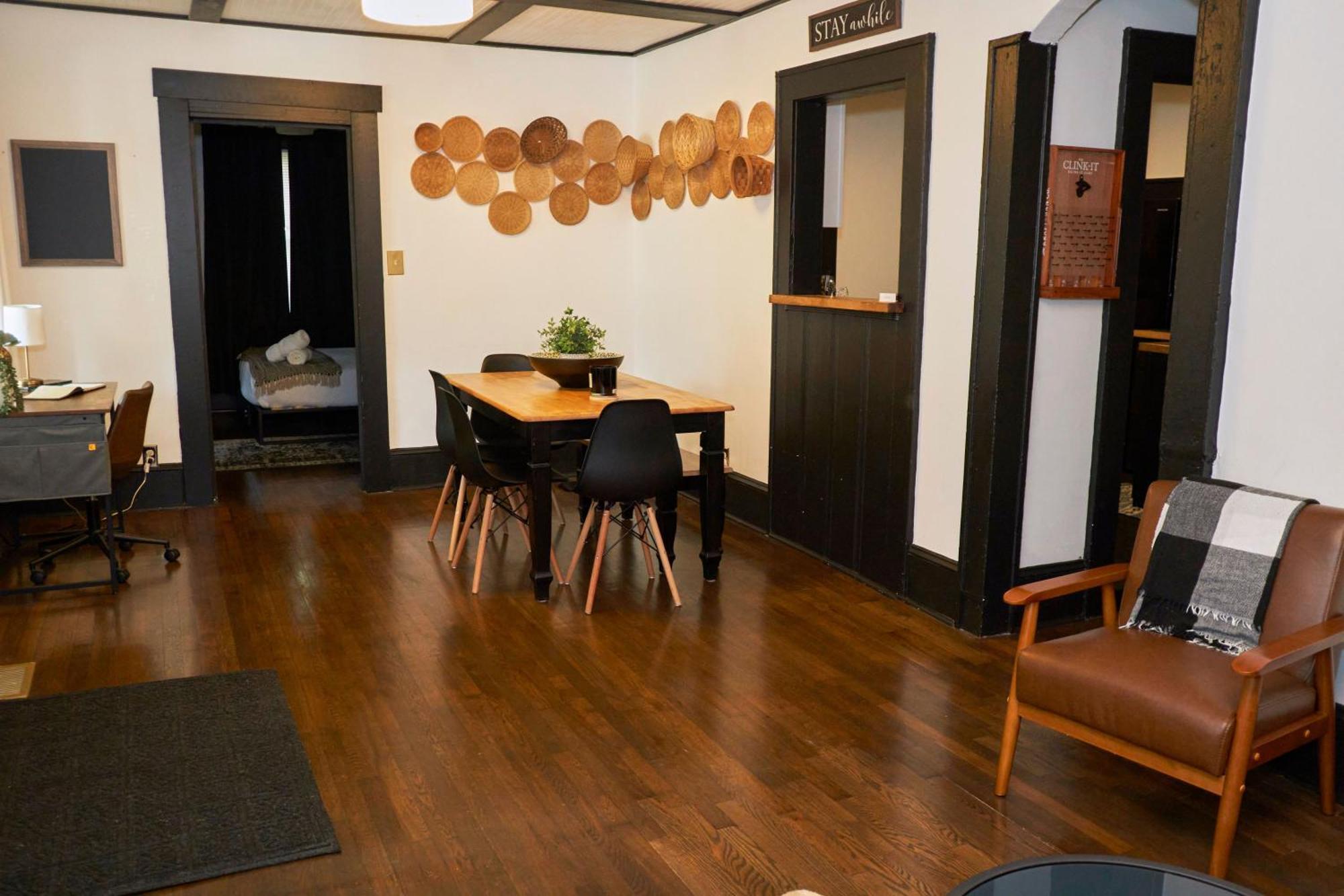 Вилла Cozy Atl Getaway - 5 Min From Airport & Downtown Атланта Экстерьер фото